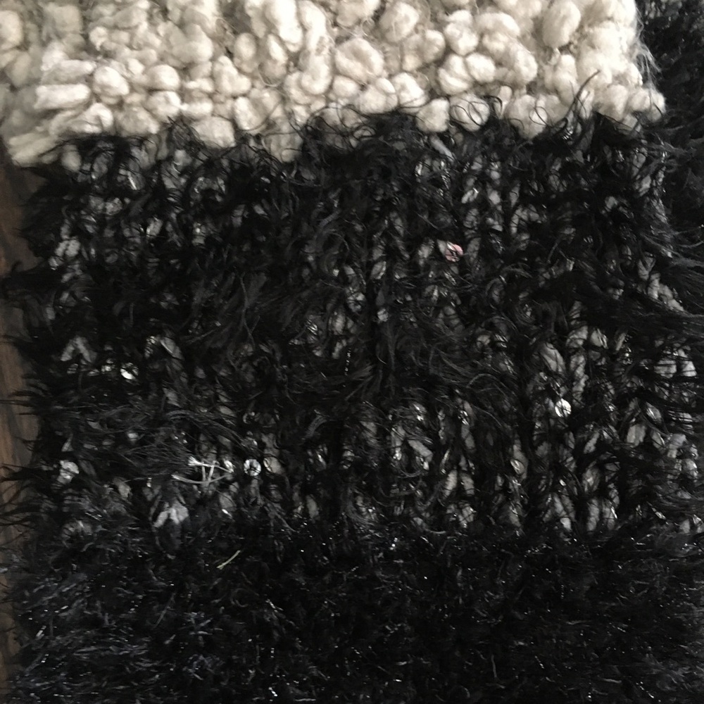 Scarf - Picture 3 of 5